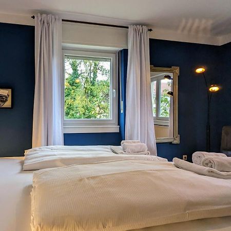 65Qm Altbaucharme Mit Zwei Balkonen Lägenhet Karlsruhe Exteriör bild
