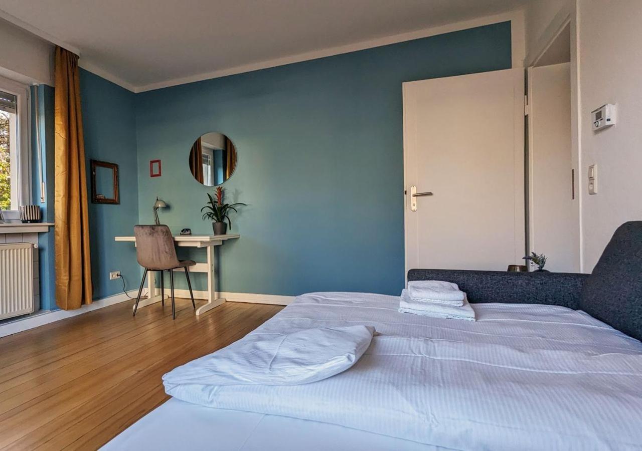 65Qm Altbaucharme Mit Zwei Balkonen Lägenhet Karlsruhe Exteriör bild