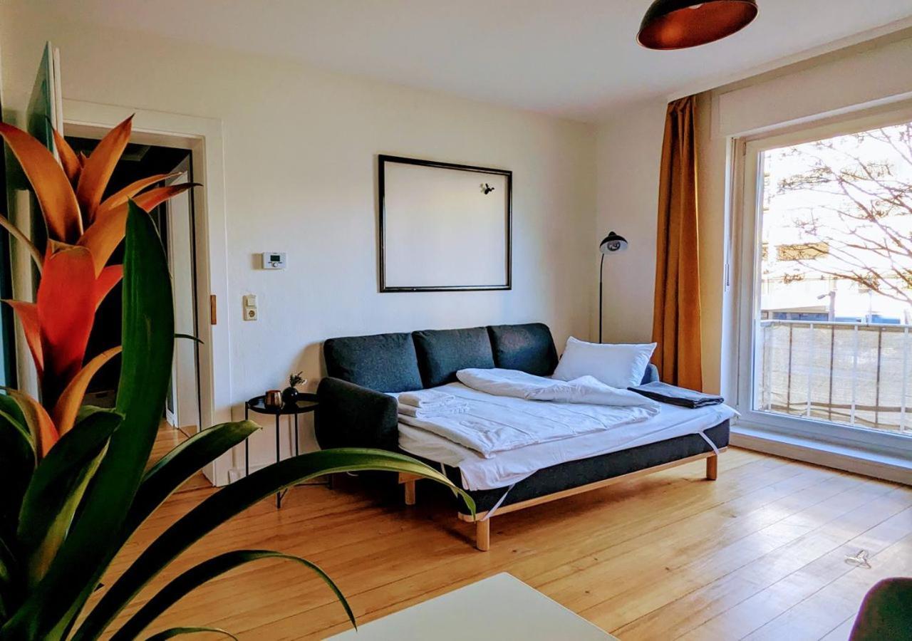 65Qm Altbaucharme Mit Zwei Balkonen Lägenhet Karlsruhe Exteriör bild
