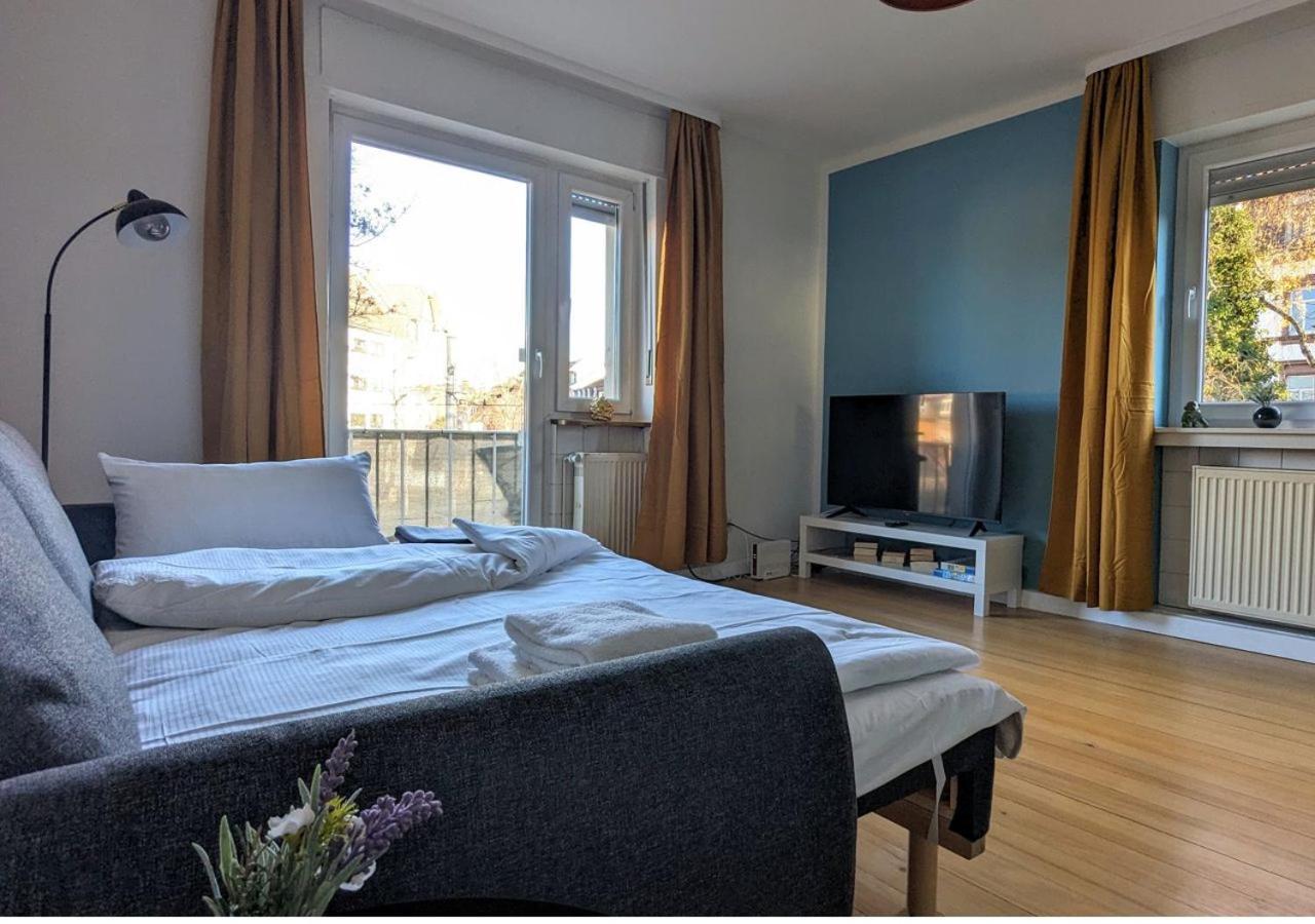 65Qm Altbaucharme Mit Zwei Balkonen Lägenhet Karlsruhe Exteriör bild