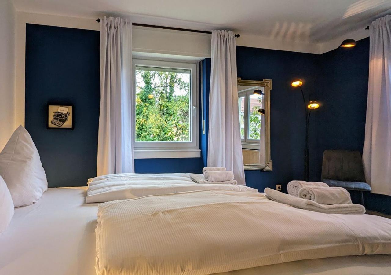 65Qm Altbaucharme Mit Zwei Balkonen Lägenhet Karlsruhe Exteriör bild