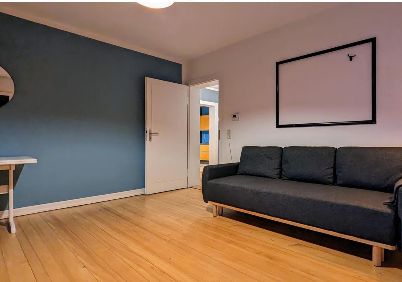 65Qm Altbaucharme Mit Zwei Balkonen Lägenhet Karlsruhe Exteriör bild